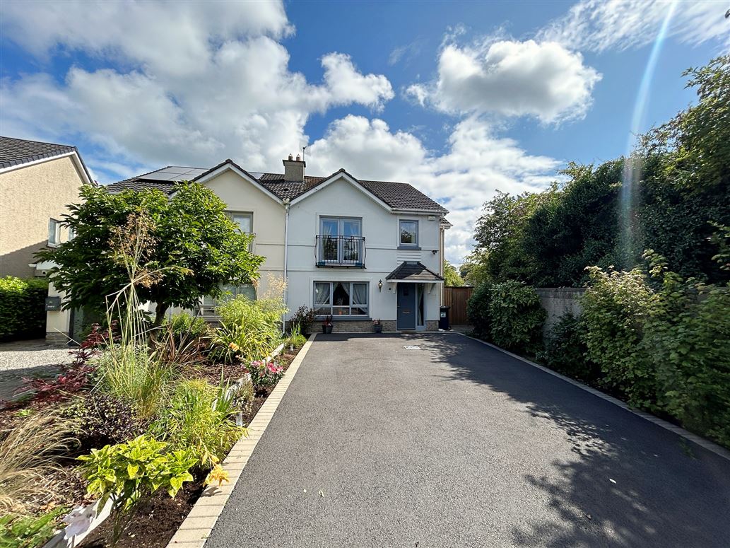 11 The Dale, Downshire Park, Blessington, Wicklow