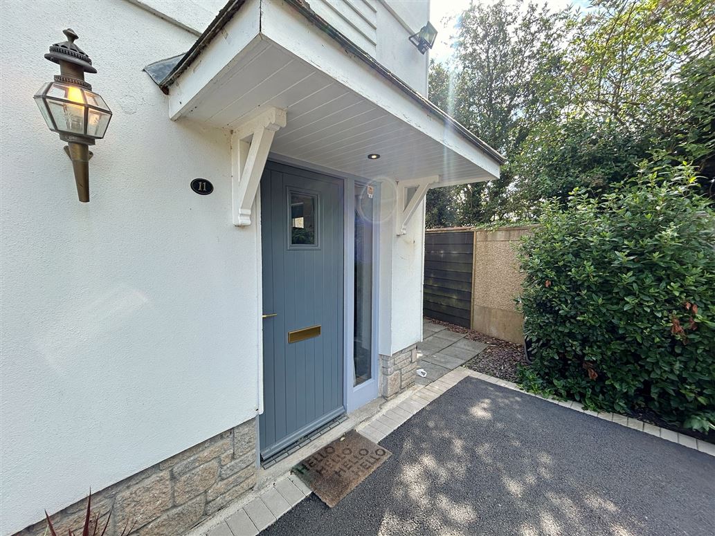 11 The Dale, Downshire Park, Blessington, Wicklow