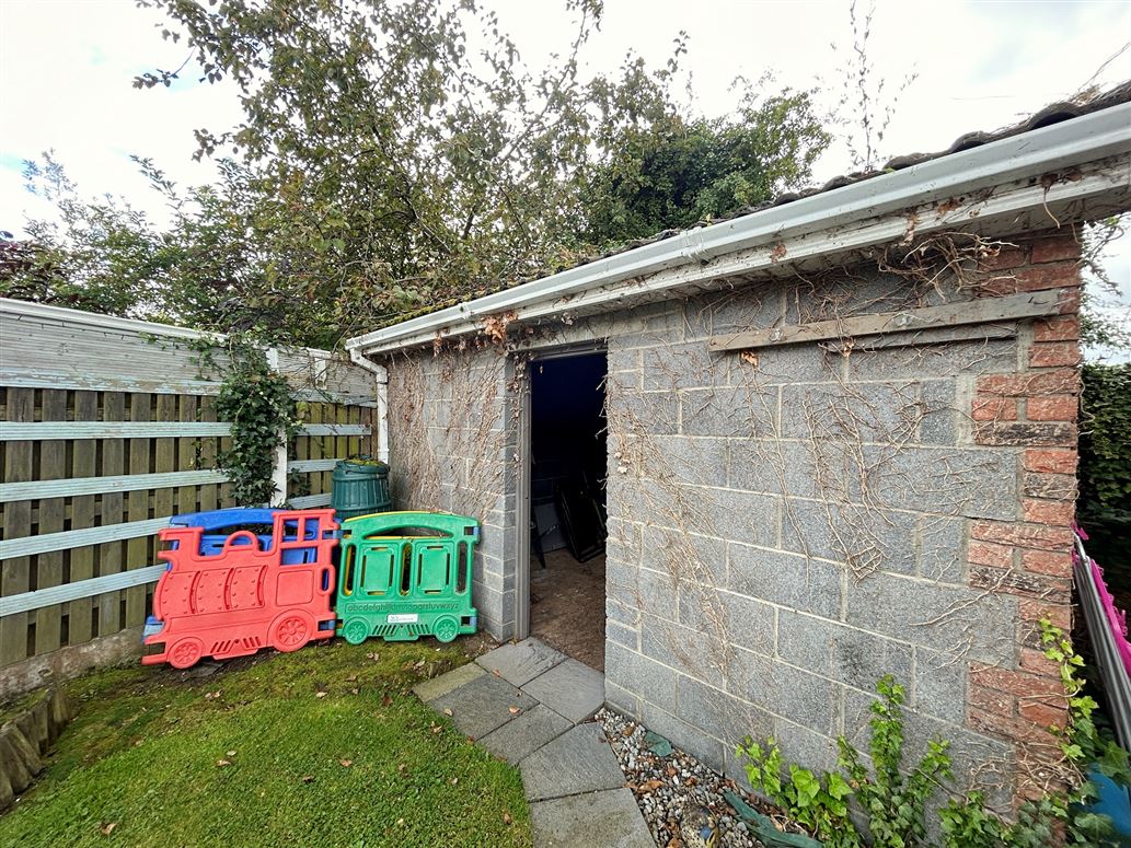 11 The Dale, Downshire Park, Blessington, Wicklow