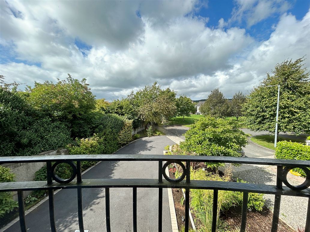 11 The Dale, Downshire Park, Blessington, Wicklow