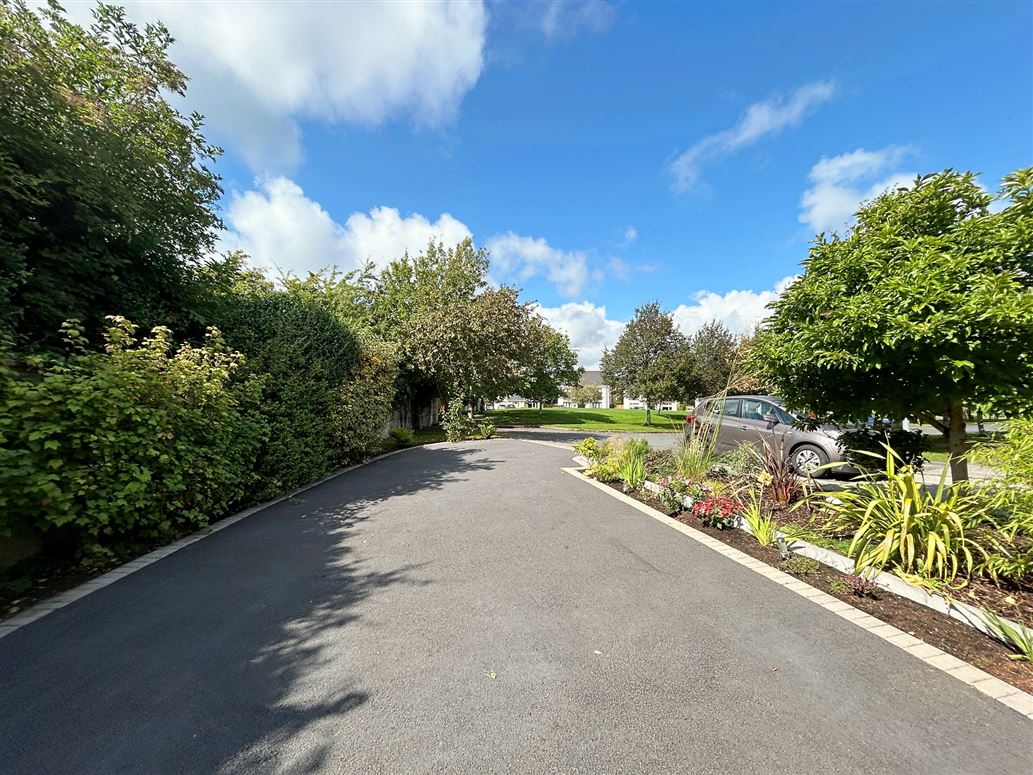 11 The Dale, Downshire Park, Blessington, Wicklow